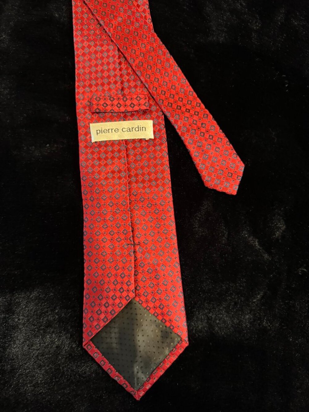 Pierre Cardin Red & Black Tie 59 inch - Picture 3 of 4